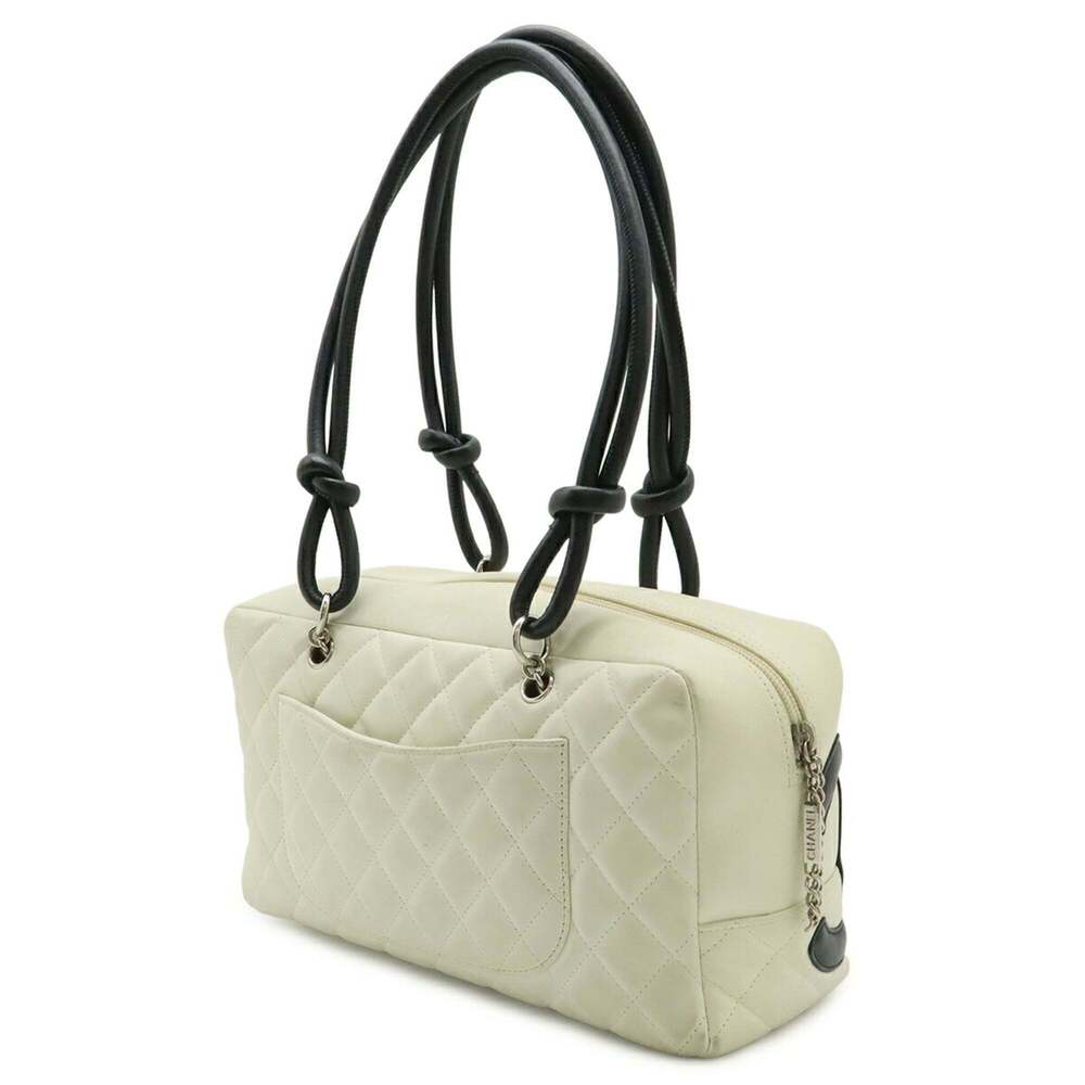 CHANEL Black Shoulder Bag - Picture 3 of 10